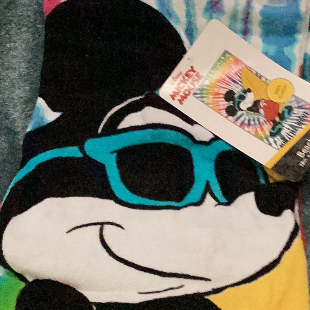 😎NWT Disney Mickey Mouse Fun Beach Towel 
“Brand New” Tags 28 inch X 58 inch 😎